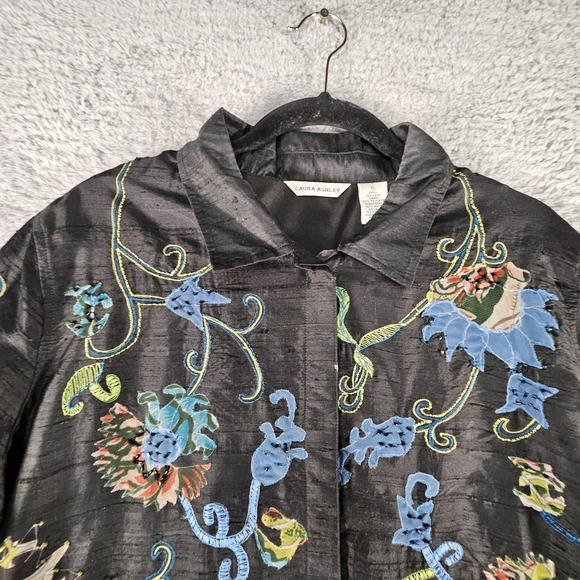 Laura Ashley Jacket Womens XL Black Floral Silk Boho Artsy Whimsigoth Fairy READ - Picture 2 of 16